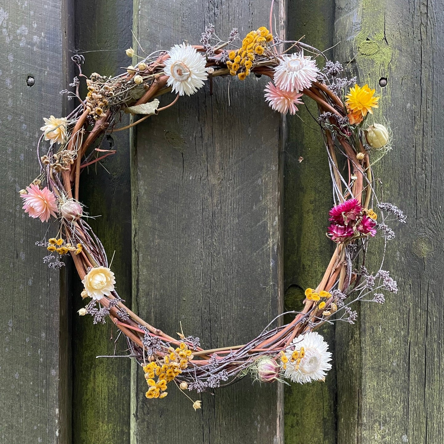 WORKSHOP🌿 Bind en krans til hoved, bord eller væg af tørrede, økologiske blomster fra tørreloftet