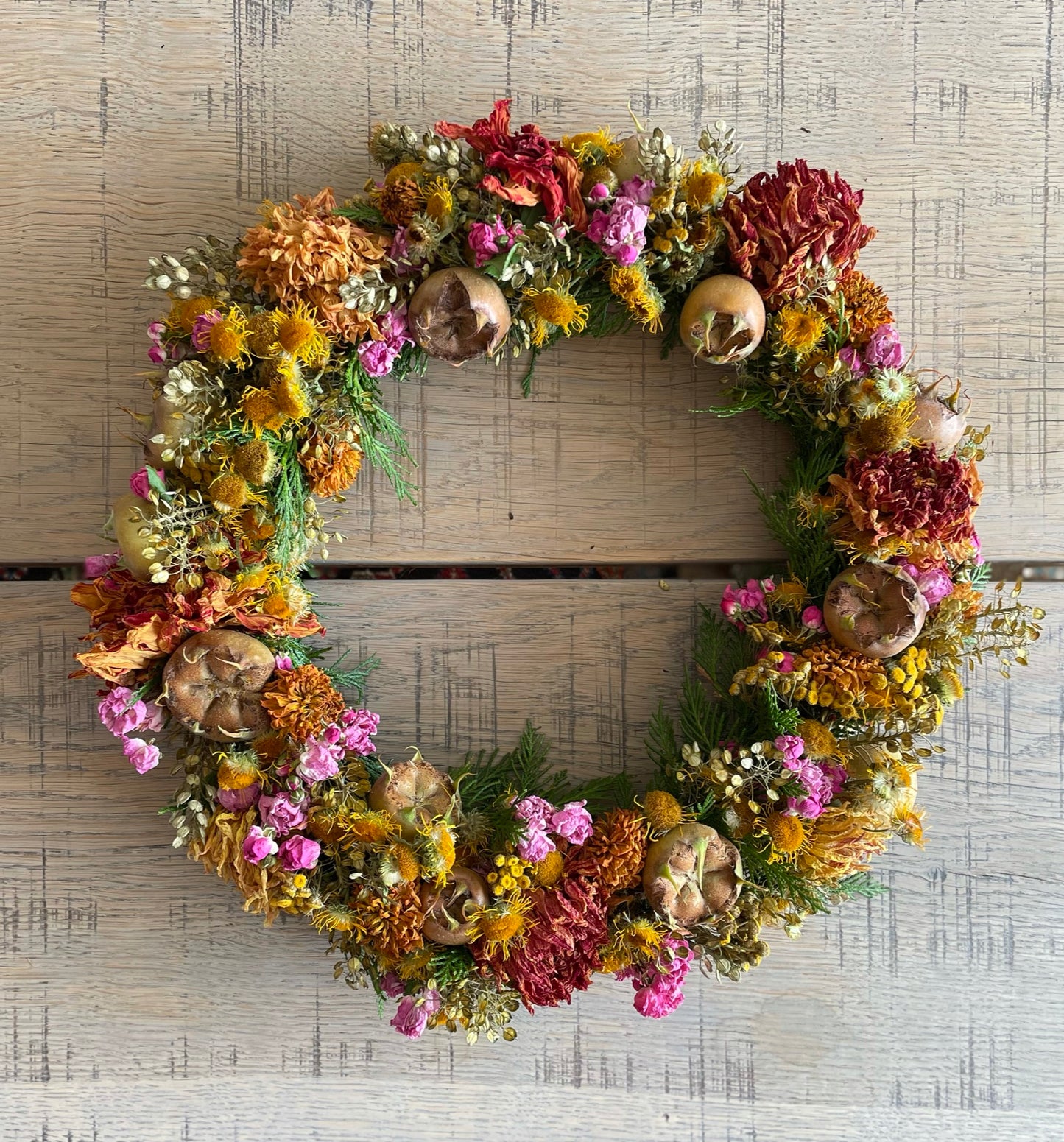 WORKSHOP🌿 Bind en krans til hoved, bord eller væg af tørrede, økologiske blomster fra tørreloftet